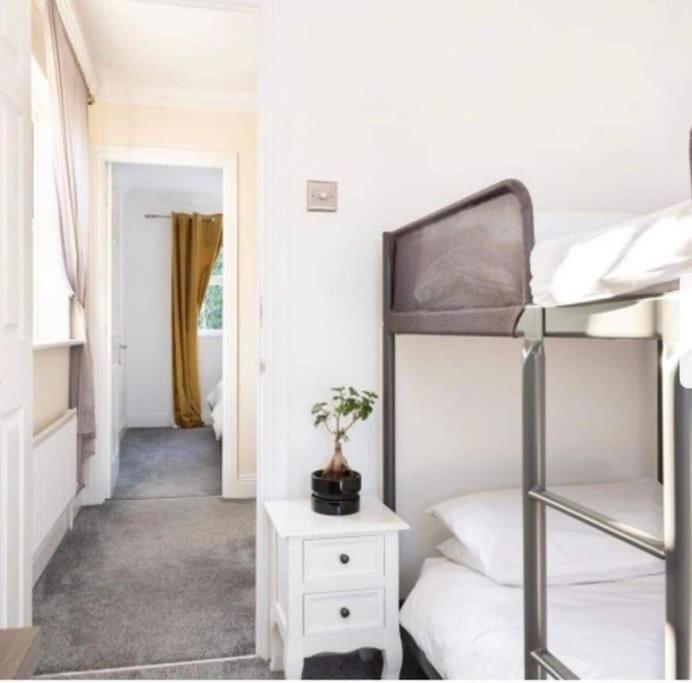 Beautiful Large Property, Sleeps 9 Walking Distance To The Sea , Beaches And Restaurants Fantastic Interior ライム・レジス エクステリア 写真