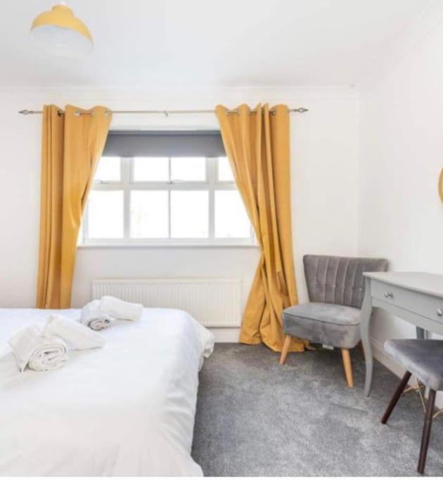 Beautiful Large Property, Sleeps 9 Walking Distance To The Sea , Beaches And Restaurants Fantastic Interior ライム・レジス エクステリア 写真